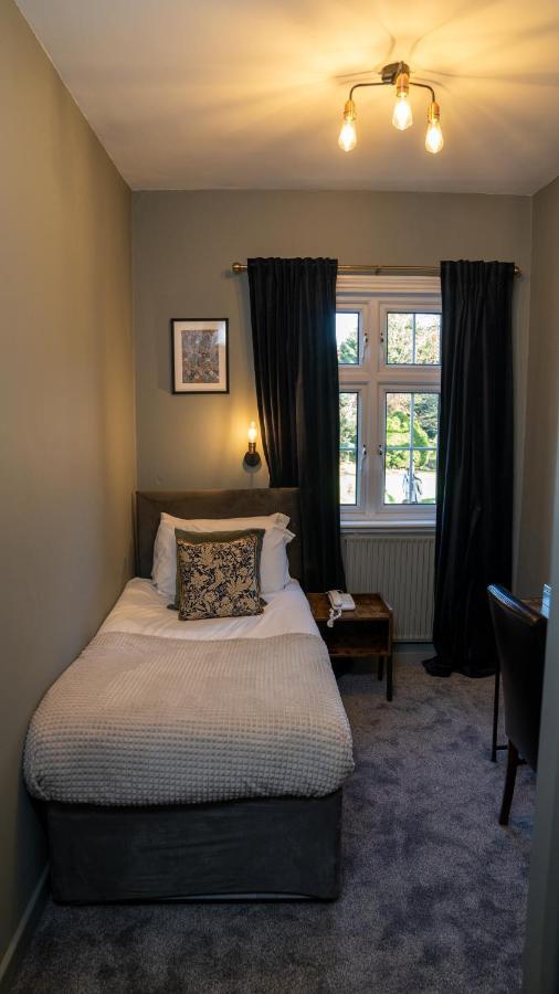 Colwall Park - Hotel, Bar & Restaurant Great Malvern Bagian luar foto