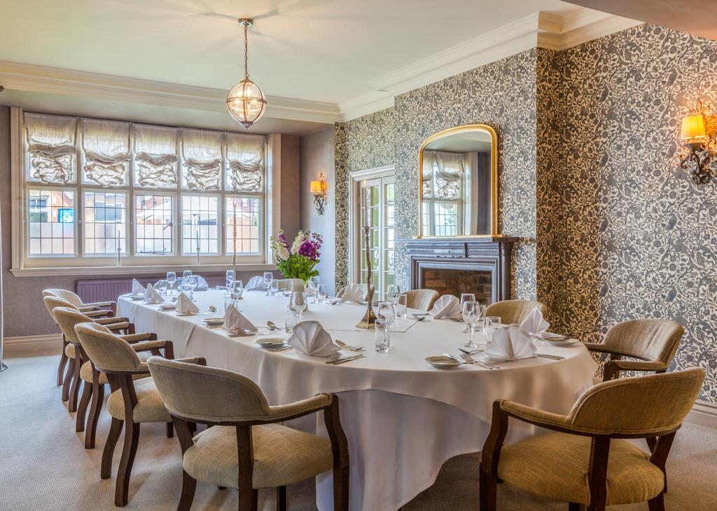 Colwall Park - Hotel, Bar & Restaurant Great Malvern Bagian luar foto