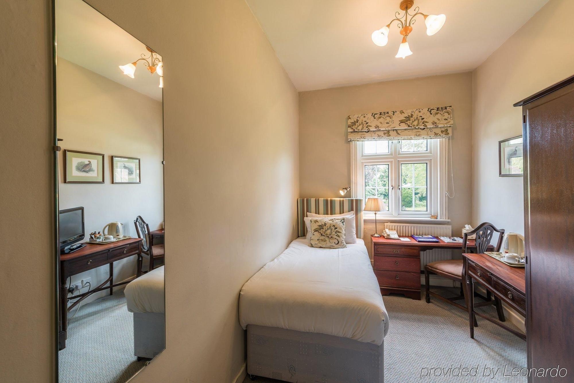Colwall Park - Hotel, Bar & Restaurant Great Malvern Bagian luar foto