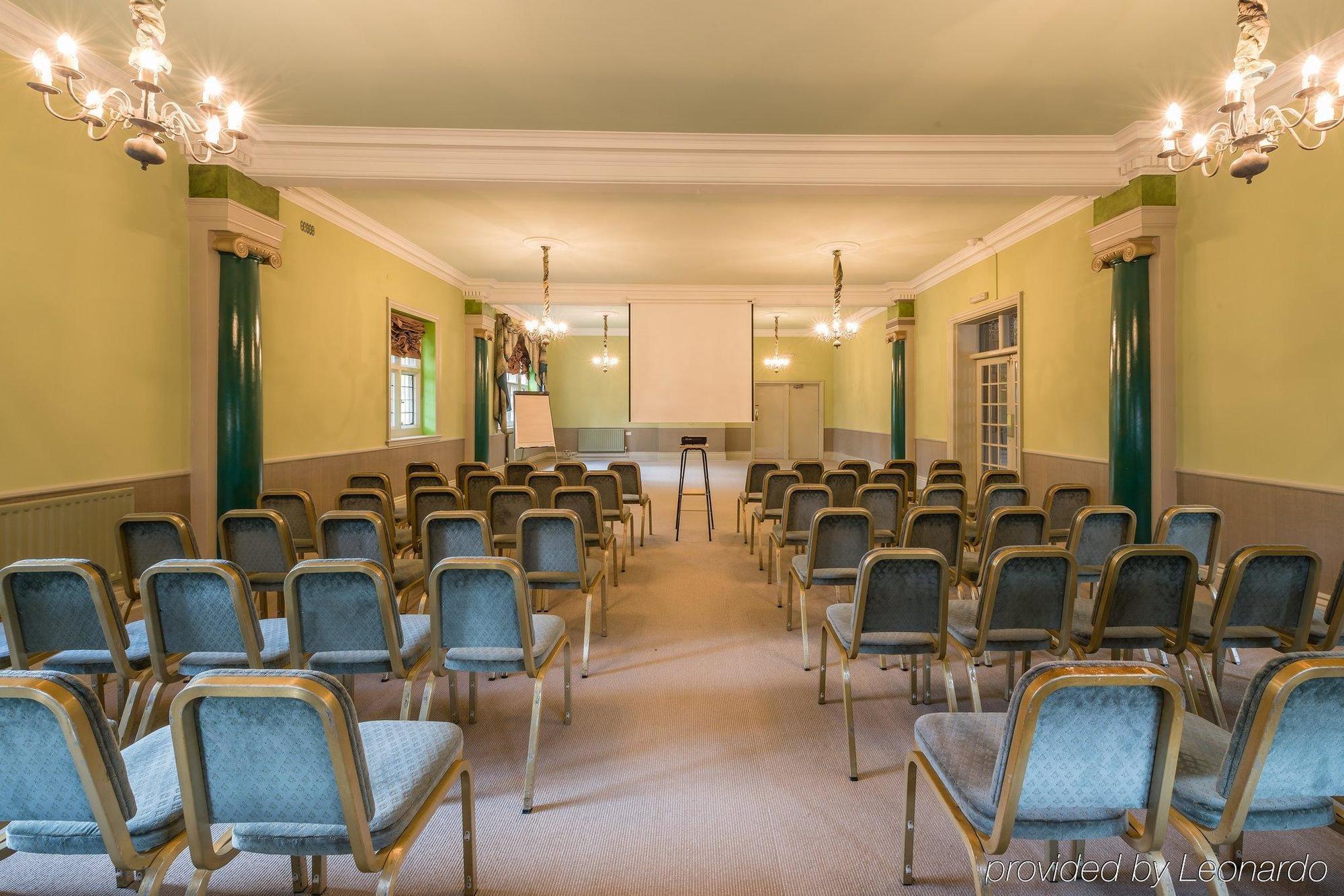 Colwall Park - Hotel, Bar & Restaurant Great Malvern Bagian luar foto