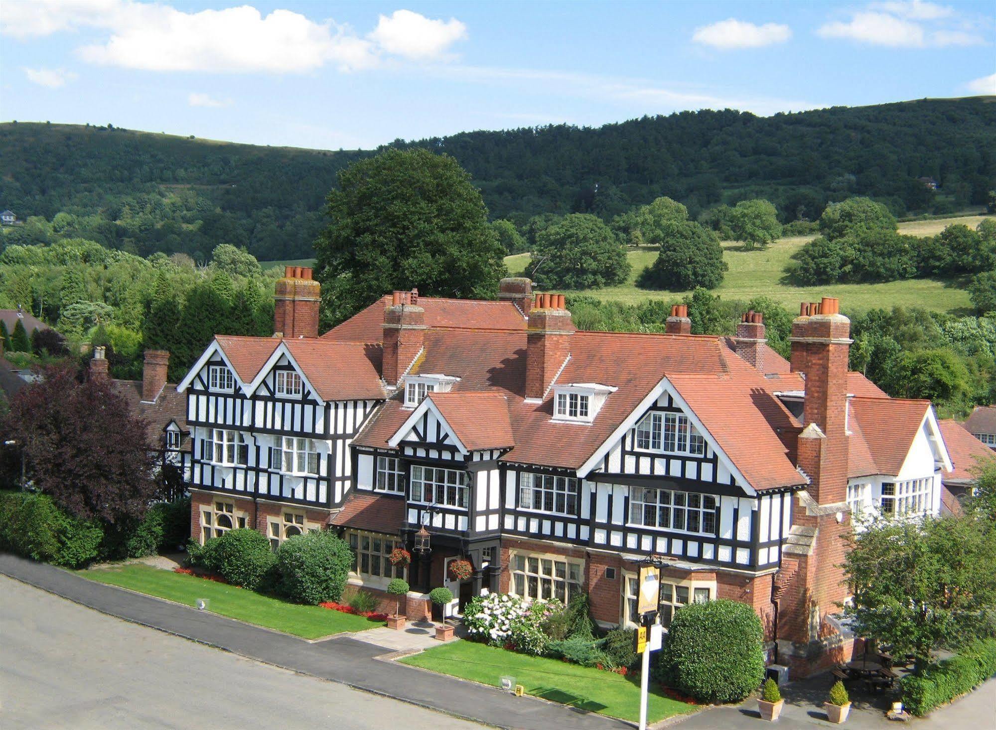 Colwall Park - Hotel, Bar & Restaurant Great Malvern Bagian luar foto